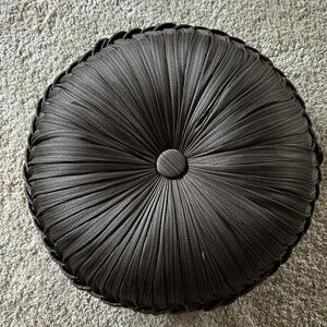 Decorative pillow